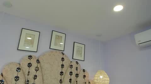 Sam online show from October 17, 2025, 11:35 am