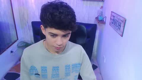 Snapshot of sam_daves chatting on January 31, 2025, 4:17 pm Sam online show from January 31, 2025, 4:17 pm