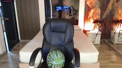 SAM MANSON online show from May 11, 2026, 12:22 pm