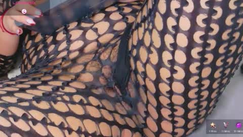 samannthaa_1 online show from November 12, 2025, 9:03 pm