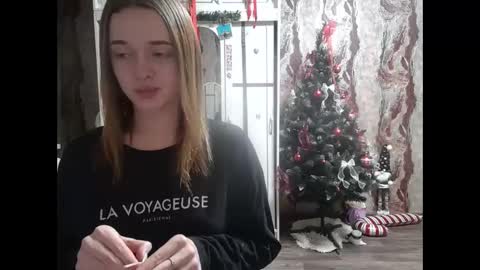 samanta55555 online show from December 18, 2025, 4:24 pm