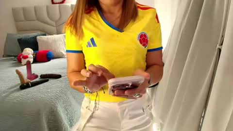Snapshot of samanta_stone69 chatting on July 7, 2026, 7:18 pm Samanta Stone online show from July 7, 2026, 7:18 pm
