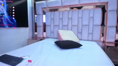 S A M A N T A   online show from January 29, 2025, 7:04 am