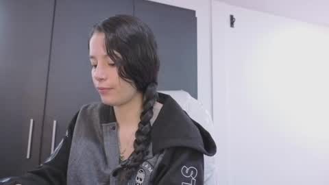 samantha_blow online show from May 21, 2026, 3:24 am