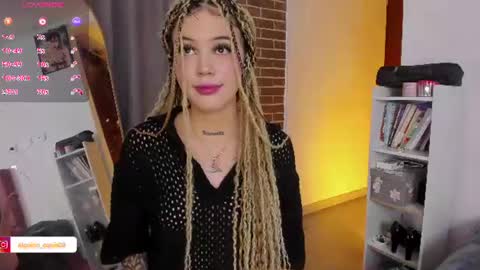 Snapshot of samantha_browwnn chatting on June 19, 2026, 7:06 pm samantha_browwnn online show from June 19, 2026, 7:06 pm