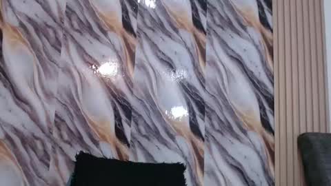 lizzy online show from April 11, 2026, 1:43 am