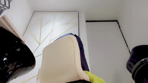 Snapshot of samantha_larusso_ chatting on March 3, 2025, 3:52 am Andy online show from March 3, 2025, 3:52 am