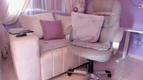 Snapshot of samantha_thompsoon chatting on June 5, 2026, 9:42 pm samantha_thompsoon online show from June 5, 2026, 9:42 pm
