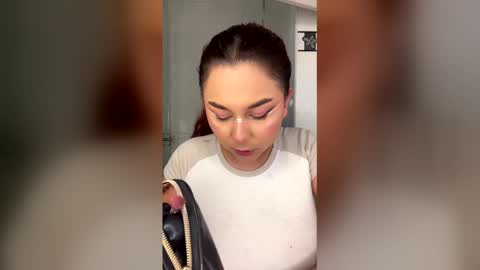 Snapshot of samanthaa_black chatting on March 20, 2026, 11:53 pm Sam online show from March 20, 2026, 11:53 pm
