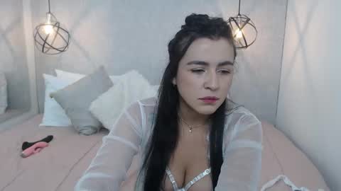 samanthaaMiiller online show from March 12, 2026, 11:38 am