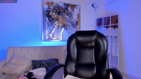 Samantha Klein online show from February 5, 2025, 9:36 am