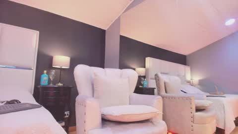 Samanta online show from November 19, 2025, 8:20 pm