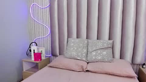 Alejandra  online show from January 13, 2026, 12:21 pm