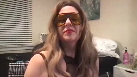 Snapshot of samanthavale chatting on December 14, 2025, 3:01 am Samantha Vale online show from December 14, 2025, 3:01 am