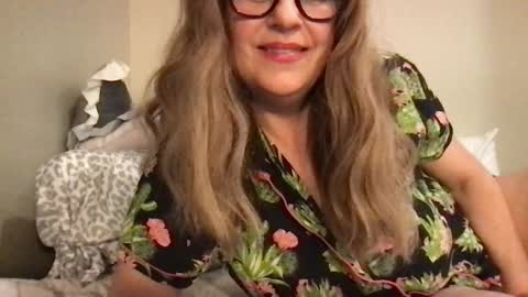 Snapshot of samanthavale chatting on January 8, 2026, 5:43 am Samantha Vale online show from January 8, 2026, 5:43 am