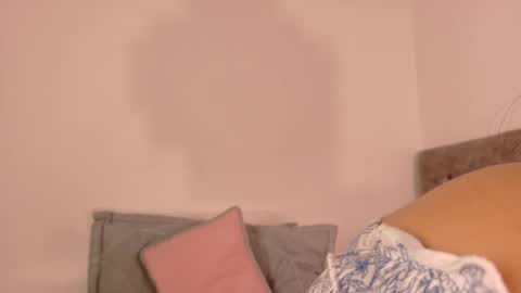 Snapshot of samara_kim chatting on May 4, 2026, 10:06 pm SAMARA online show from May 4, 2026, 10:06 pm