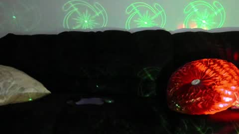 Yaya online show from January 31, 2025, 1:02 pm