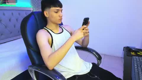 Snapshot of samblack_ chatting on June 29, 2026, 1:44 pm Sam online show from June 29, 2026, 1:44 pm