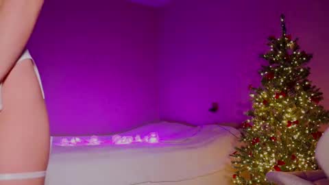 Snapshot of samdemia chatting on December 20, 2024, 2:52 am Sam Demia online show from December 20, 2024, 2:52 am