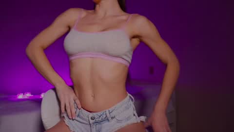 Snapshot of samdemia chatting on January 10, 2025, 9:23 am Sam Demia online show from January 10, 2025, 9:23 am