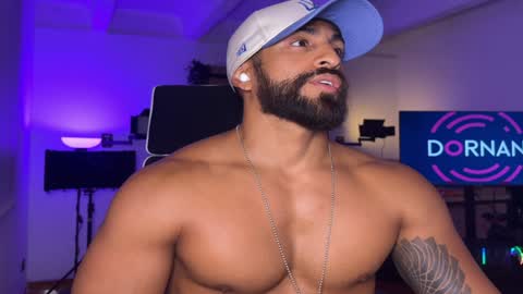 Snapshot of samdornan chatting on December 31, 2024, 1:57 am Sam Dornan online show from December 31, 2024, 1:57 am