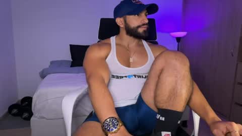 Snapshot of samdornan chatting on January 27, 2025, 1:05 am Sam Dornan online show from January 27, 2025, 1:05 am