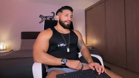 Snapshot of samdornan chatting on March 11, 2025, 1:05 am Sam Dornan online show from March 11, 2025, 1:05 am