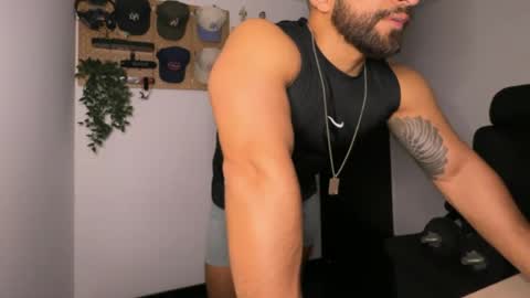 Snapshot of samdornan chatting on February 15, 2026, 12:18 am Sam Dornan online show from February 15, 2026, 12:18 am