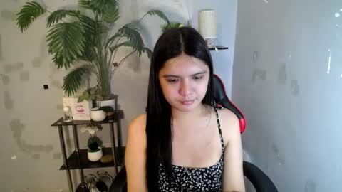 Snapshot of sampaguita_pinayxx chatting on June 29, 2026, 12:27 pm SOFIA online show from June 29, 2026, 12:27 pm