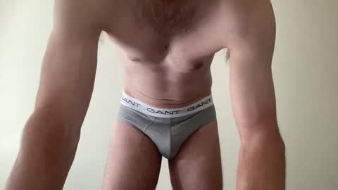 Snapshot of samt2527 chatting on March 9, 2025, 3:54 am SamT online show from March 9, 2025, 3:54 am