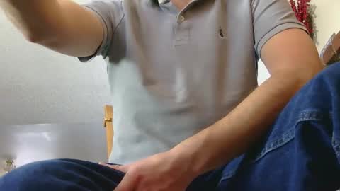 Snapshot of samthebully chatting on December 4, 2025, 10:51 pm SamTheBully online show from December 4, 2025, 10:51 pm