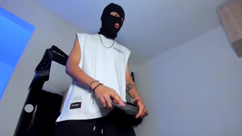   online show from November 8, 2025, 2:12 am