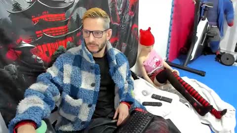 Snapshot of samuraijiu1 chatting on December 22, 2025, 1:30 pm Samuraijiu online show from December 22, 2025, 1:30 pm