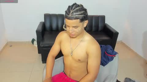 Snapshot of samxx_muscle chatting on May 25, 2026, 4:13 pm samxx_muscle online show from May 25, 2026, 4:13 pm