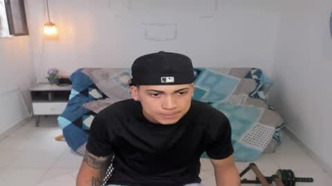 samxx_muscle online show from July 24, 2026, 6:06 pm