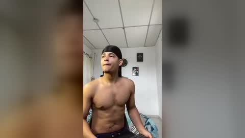 samxx_muscle online show from August 7, 2026, 1:57 pm