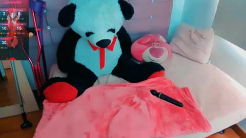  SAMY HUBER online show from February 3, 2025, 6:49 pm