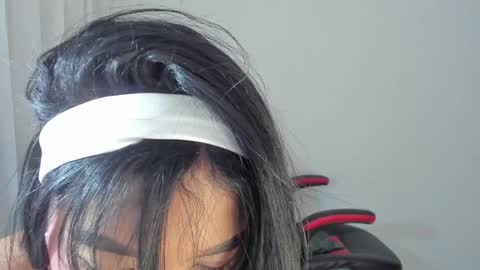 Hello I am absent due to a family calamity I will return soon-hola estoy ausente por un problema familiar volvere pronto. online show from January 10, 2025, 12:17 am