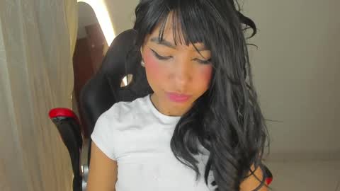 Hello I am absent due to a family calamity I will return soon-hola estoy ausente por un problema familiar volvere pronto. online show from February 23, 2025, 5:12 am