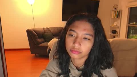 Hello I am absent due to a family calamity I will return soon-hola estoy ausente por un problema familiar volvere pronto. online show from October 6, 2025, 11:46 pm