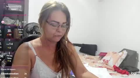 Snapshot of sanddi_milff chatting on September 26, 2025, 11:42 pm Sanddi online show from September 26, 2025, 11:42 pm