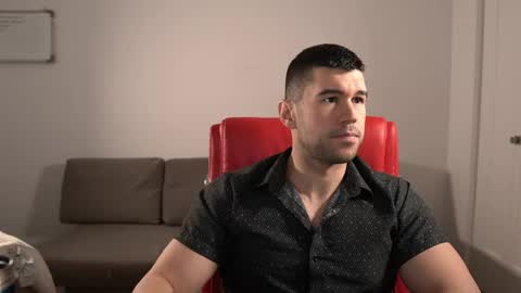 Snapshot of sandow_ chatting on May 2, 2026, 5:07 pm Sandow online show from May 2, 2026, 5:07 pm