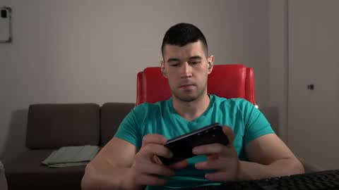 Snapshot of sandow_ chatting on May 15, 2026, 6:26 pm Sandow online show from May 15, 2026, 6:26 pm