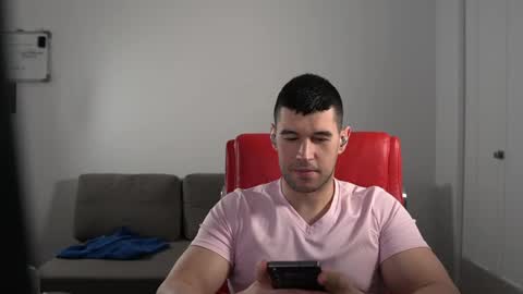 Snapshot of sandow_ chatting on June 1, 2026, 8:43 pm Sandow online show from June 1, 2026, 8:43 pm