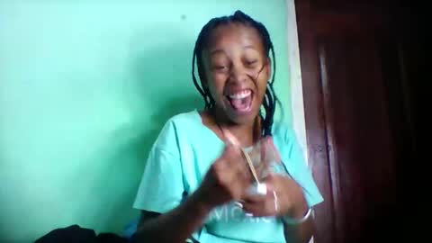 Snapshot of sandra1253099 chatting on April 15, 2026, 8:09 pm sandra1253099 online show from April 15, 2026, 8:09 pm