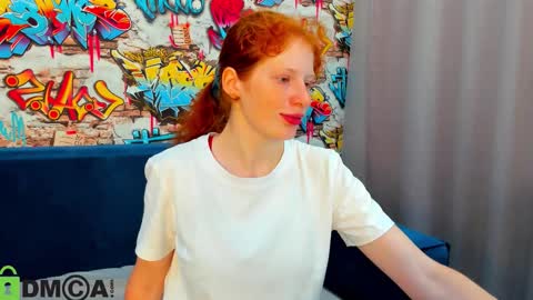 Snapshot of sandra__wilson chatting on September 24, 2025, 1:42 am Sandra online show from September 24, 2025, 1:42 am