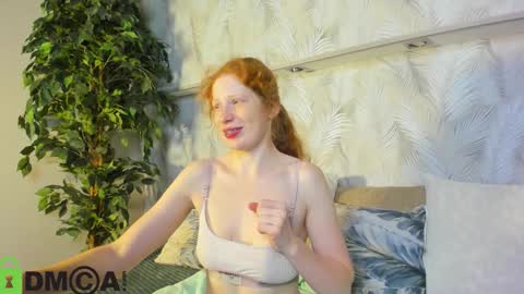 Snapshot of sandra__wilson chatting on October 14, 2025, 1:28 am Sandra online show from October 14, 2025, 1:28 am