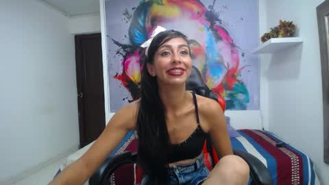 Snapshot of sandra_petite19 chatting on May 4, 2026, 3:13 am sandra online show from May 4, 2026, 3:13 am