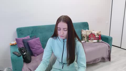 sandra prafer online show from February 8, 2026, 5:00 am