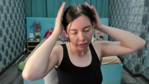 Sandra online show from June 2, 2026, 2:02 am